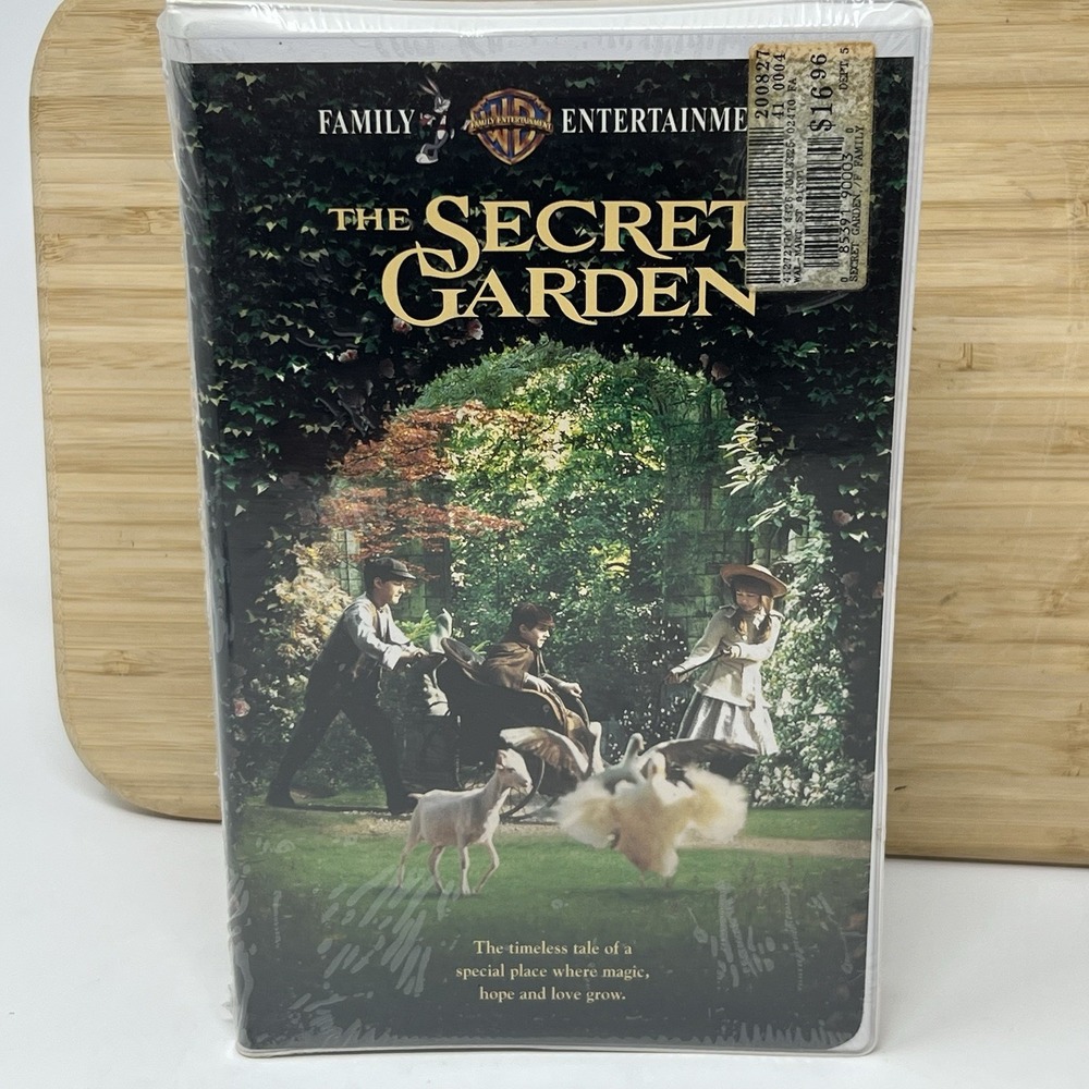 The Secret Garden VHS Sealed Video Tape Warner Brothers‎ Family 1994 Clamshell